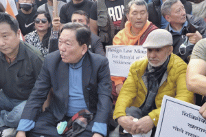 ‘विदेशी’ भनेको विरोधमा सिक्किमका नेपालीभाषी आन्दोलित