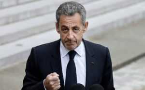 भ्रष्टाचारमा दोषी ठहरिएका फ्रान्सका पूर्वराष्ट्रपतिलाई जेल