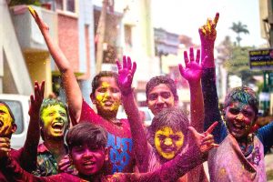 यी हुन् होली खेल्दा ध्यान दिनैपर्ने कुराहरू
