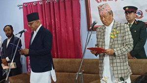 कोशीमा मुख्यमन्त्री कार्की र दुईजना मन्त्रीले लिए शपथ