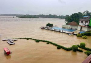 कोशीमा बाढीपहिरोले ११ को मृत्यु, ९ जना बेपत्ता