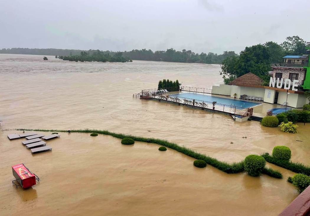 कोशीमा बाढीपहिरोले ११ को मृत्यु, ९ जना बेपत्ता