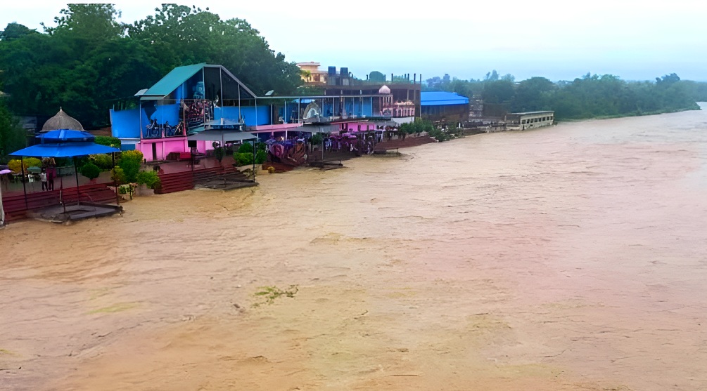 सुनसरीको तरहरा र आसपास क्षेत्रमा अत्यधिक वर्षा हुँदै