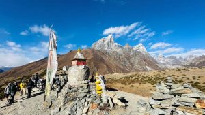 सगरमाथा क्षेत्रमा एकै महिना ९ हजार पर्यटक