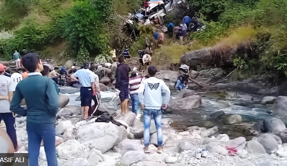 उत्तराखण्डमा बस भीरबाट खस्दा २२ जनाको मृत्यु