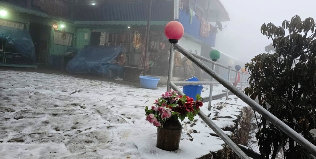 हिमाली भेगमा हल्का वर्षा र हिमपातको सम्भावना