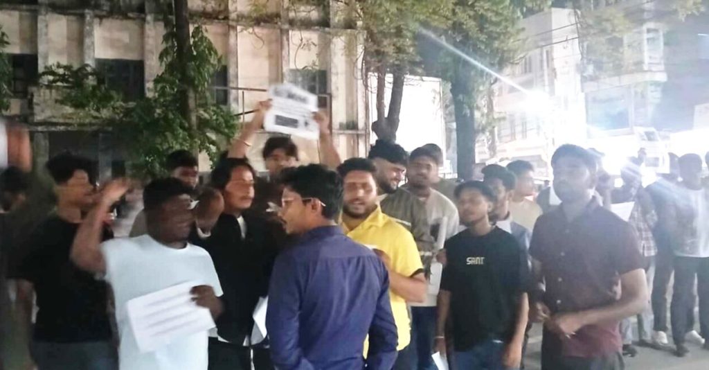 विराटनगरमा कुलमान घिसिङको पक्षमा प्रदर्शन