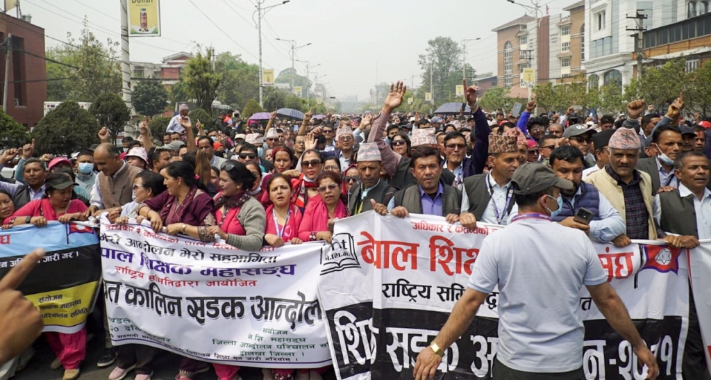 आन्दोलनरत् शिक्षकहरूद्वारा कार्यवाहक प्रधानमन्त्रीको वार्ता आग्रह अस्वीकार