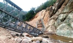 बेलिब्रिज भाँचिएर किचिएका ३ जना मजदुरको मृत्यु