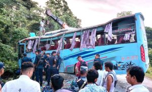 कपिलवस्तुमा बस दुर्घटना, २९ जना घाइते