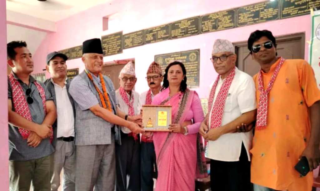 नोबेल साकोसमा साहित्यिक जमघट