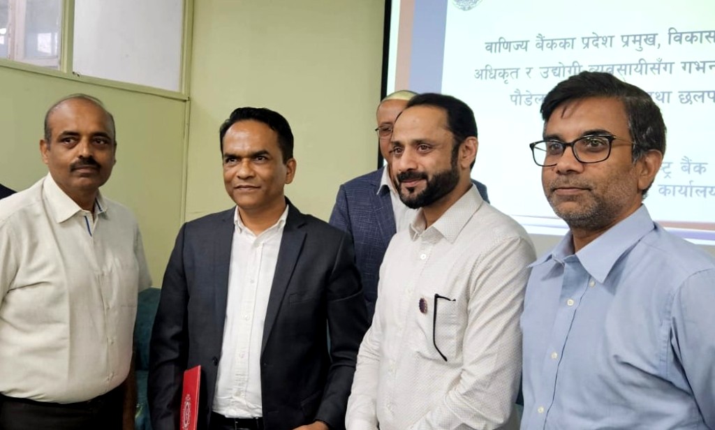 निजी क्षेत्रका समस्याबारे गभर्नरको ध्यानकर्षण