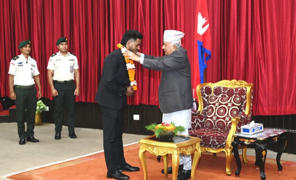 एमएफएन उपाधि विजेता खेलाडीलाई राष्ट्रपति पौडेलद्वारा सम्मान