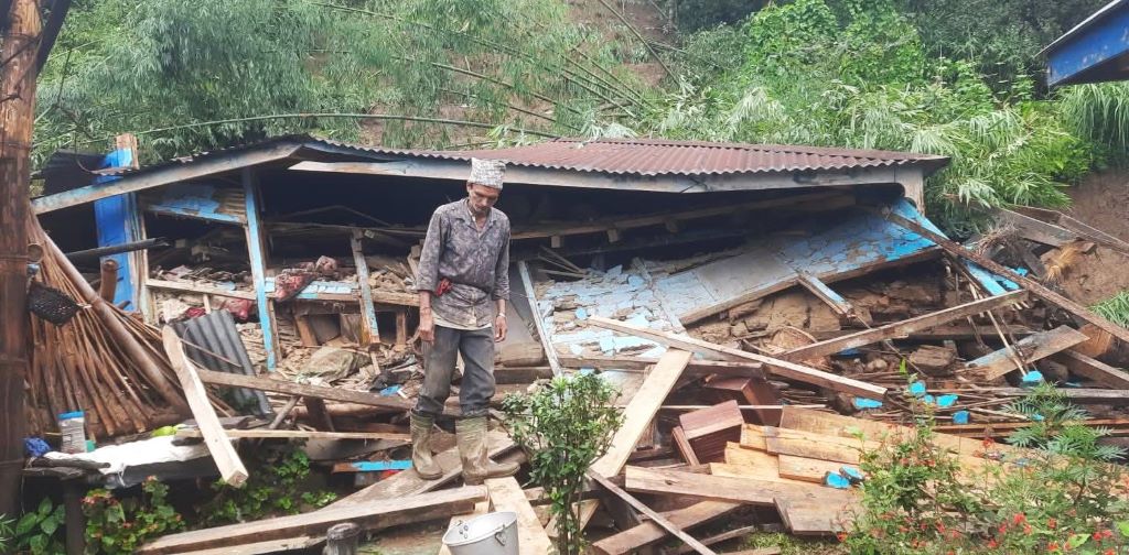 कोशीमा विपद् : ४३ को मृत्यु, २६ हजारभन्दा बढी विस्थापित