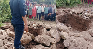 इलाममा रहस्यमय घटना : शव गाडेकै रात चिहान खोतलिएपछि…