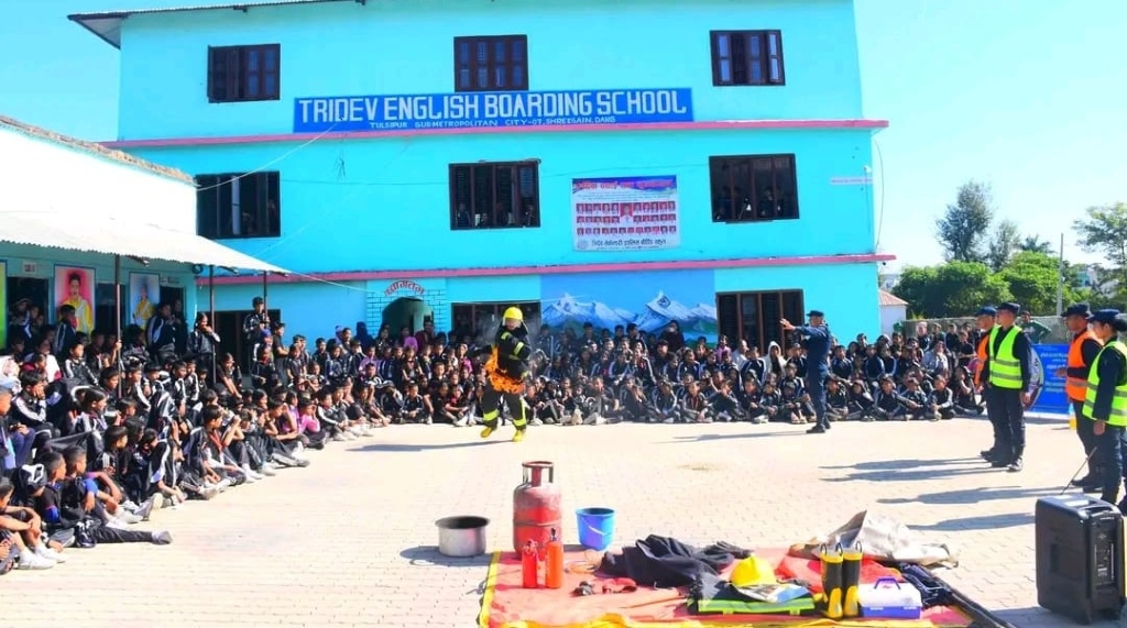 विद्यालयमै विपद् चेतना : अग्नि नियन्त्रण प्रशिक्षण