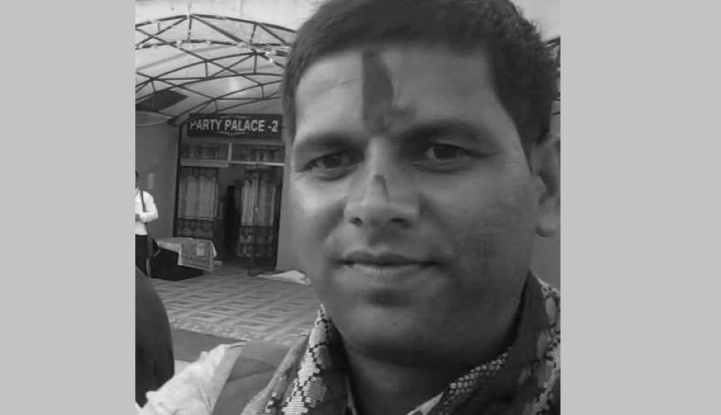 दुर्घटनामा शिक्षकको निधन: विद्यार्थी-शिक्षक शोकाकूल