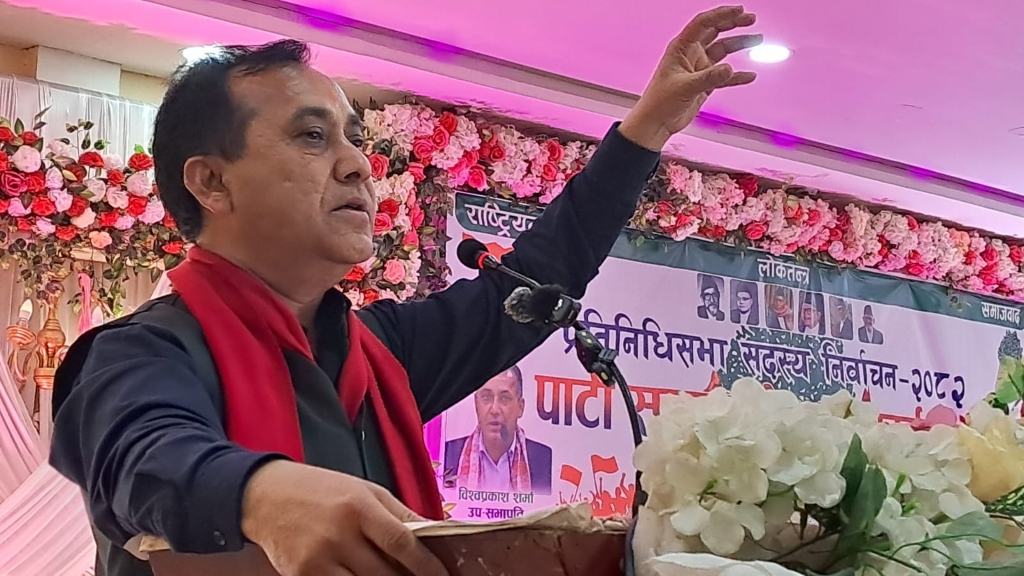 गगनको पक्षमा विश्वप्रकाश, ‘डढेलो निभाउनेलाई दोष दिनु हुन्न’