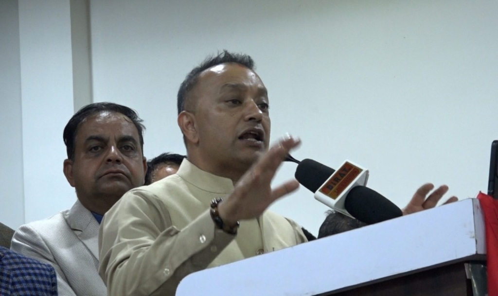 भ्रष्टाचार छानबिनको सुरुवात आफ्नै नेताबाट : गगन
