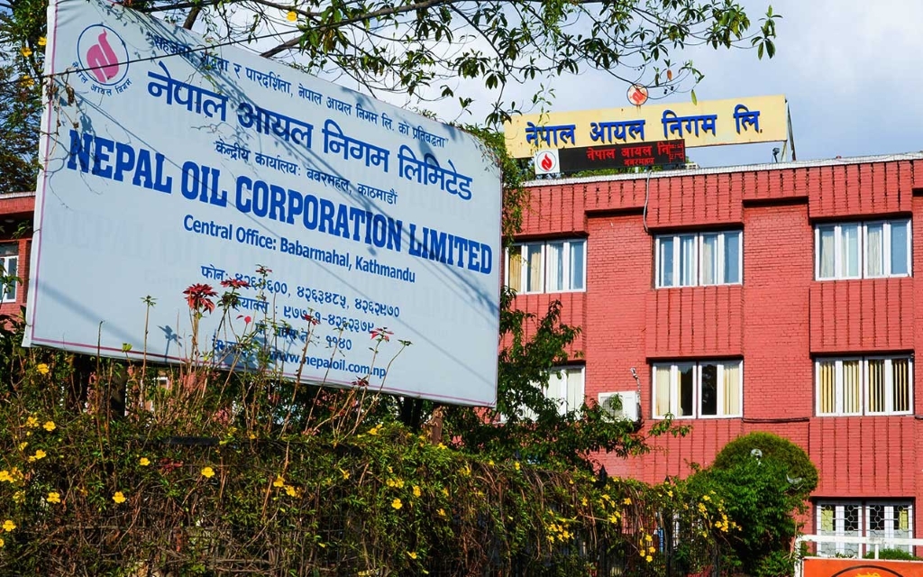 नेपालमा इन्धन अभाव ? निगम भन्छ, ‘आपूर्ति सहज छ’