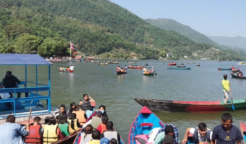 सुटकेसभित्र युवतीको शव फेला, श्रीमान् फरार