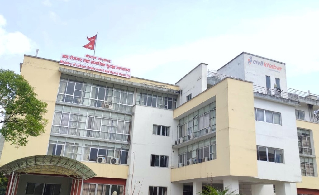 खाडी मुलुक जाने श्रमिकको श्रम स्वीकृति स्थगित