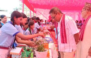 हसन्दह डनबस्कोमा विज्ञान प्रदर्शनी, विद्यार्थीका आविष्कारले पाए प्रशंसा