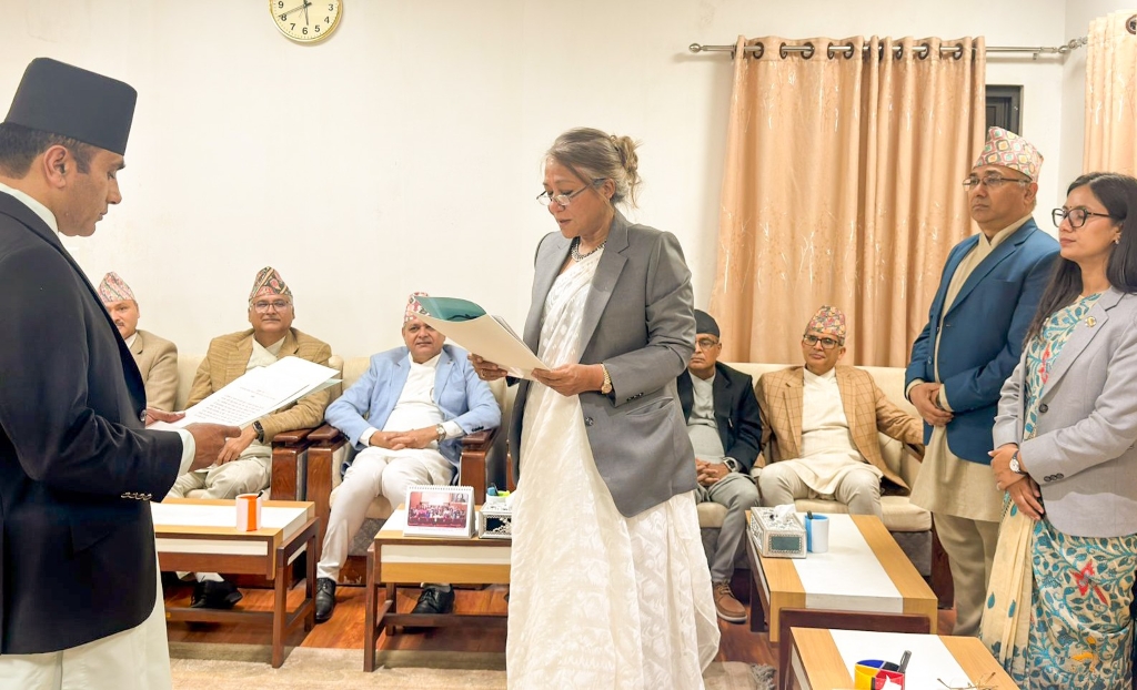 महान्यायाधिवक्तामा कँडेल नियुक्त, लिए शपथ