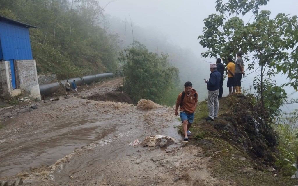 पञ्चकन्या हाइड्रोपावरको पाइप फुटेपछि…