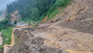 सिद्धिचरण राजमार्ग अवरुद्ध